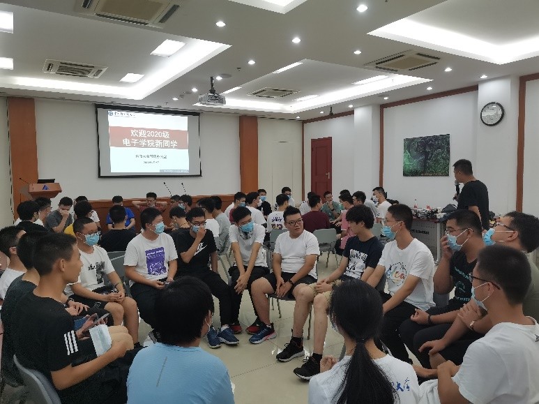 大一新生破冰游戏_一年级新生破冰游戏_新生破冰游戏