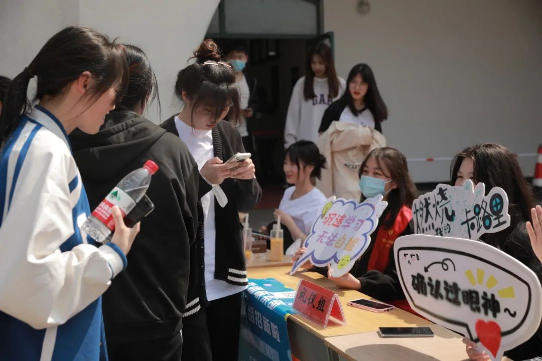 李坤鹏_李坤鹏图片_李坤鹏老师