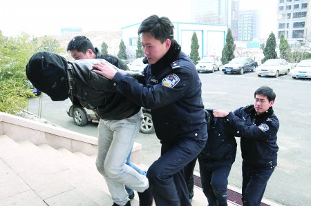 危险的家伙们_危险的家伙们全剧情_危险的家伙们剧情攻略