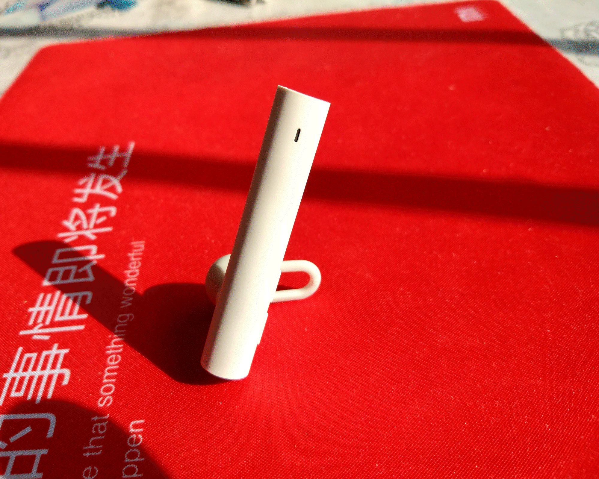 连蓝牙耳机还能插耳机吗_蓝牙耳机能连上电脑连不上手机_蓝牙耳机没电了还能连接吗