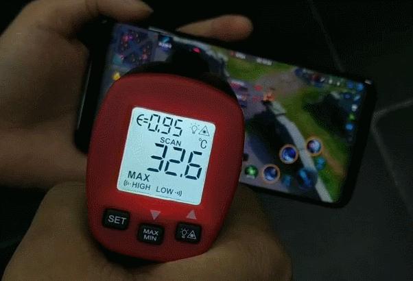 哪款手机玩游戏电池耐用_手机电池打游戏能用多久_玩游戏手机什么电池好一点