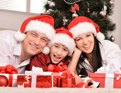 过年年夜饭图片_23年过年_过年年假法定几天