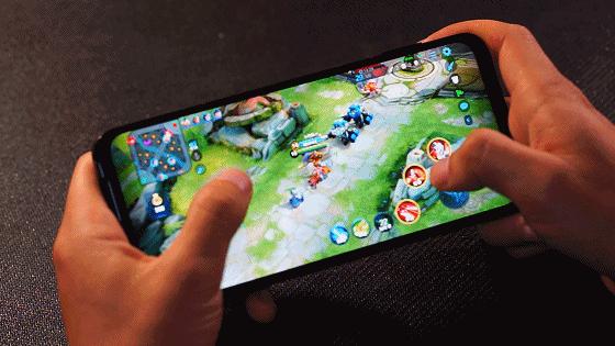 打手机游戏的危害_一百块4g手机打游戏_打手机游戏手出汗怎么解决