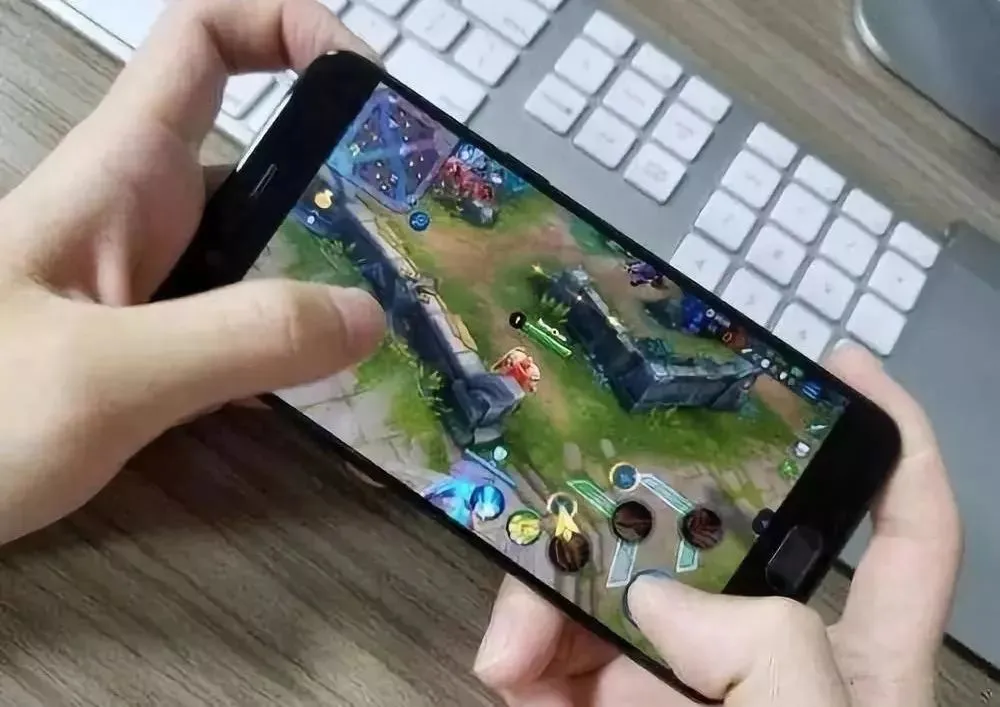 手机小游戏跳一跳_跳手机游戏_手机弹跳游戏