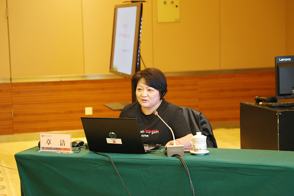 手机摄像头玩的游戏_摄像游戏都好的手机_游戏四摄手机