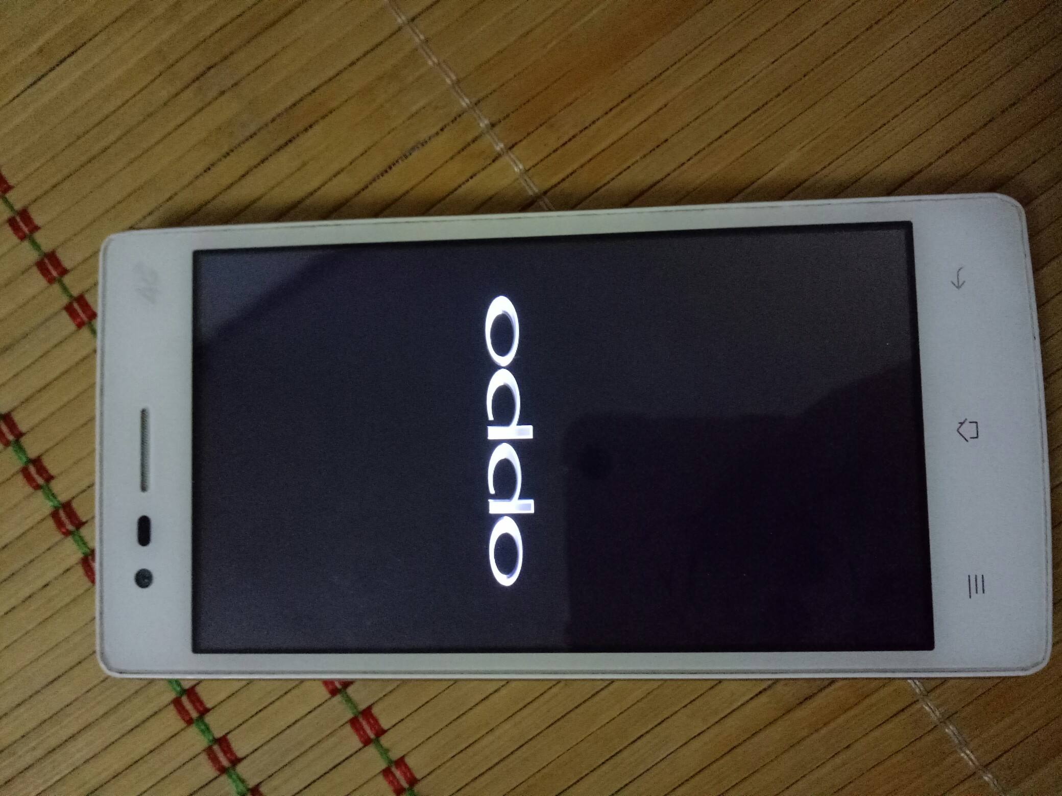 手机黑屏了咋办oppo_oppo手机黑屏怎么办_oppo手机黑屏怎么办