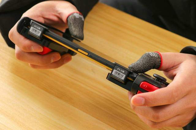 游戏手柄需要连接手机吗_手柄连接手机需要接收器吗_手柄连接手机游戏需要什么设备