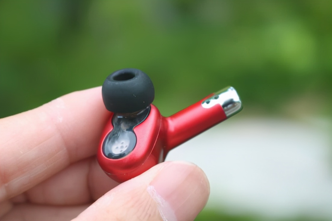 玩手机游戏推荐啥耳机好_手机耳机玩游戏哪个牌子好_用耳机玩的游戏