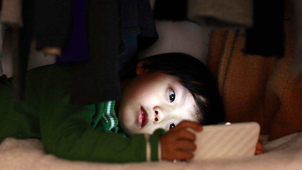 小孩玩手机游戏现在还能玩吗_小孩子玩手机游戏_现在手机游戏小孩都玩了