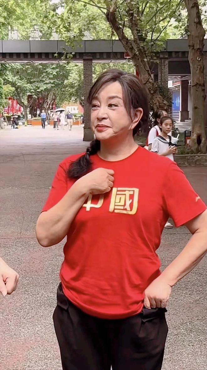 娃娃叶罗丽魔法图片_娃娃叶罗丽娃娃_叶罗丽娃娃小游戏手机版