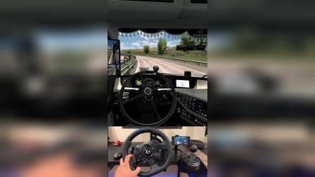 玩卡车模拟_游戏视频手机版模拟卡车_视频卡车模拟版手机游戏