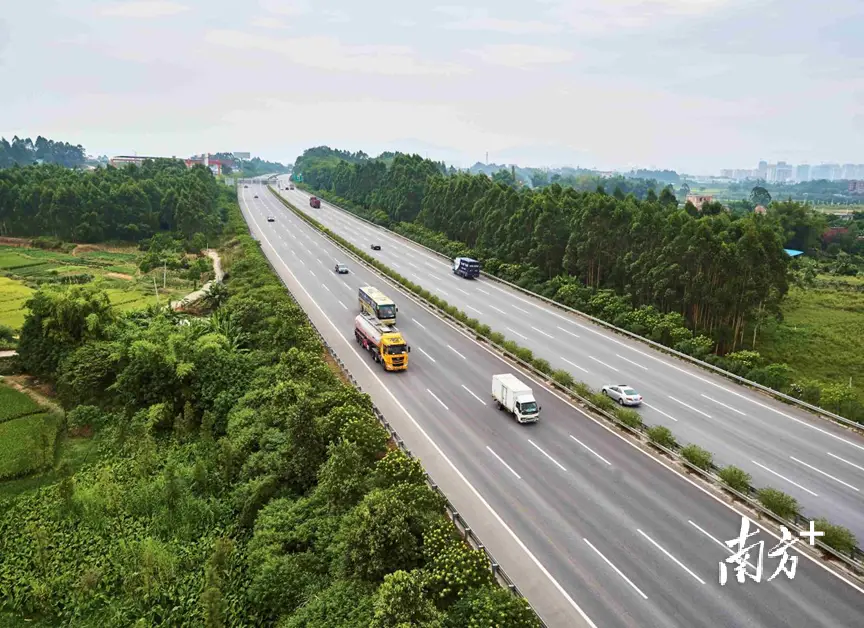 五一放假几天2022年高速免费吗_五一放假高速公路免费_五一2021放假高速免费