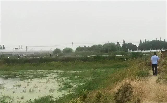 玩游戏突然手机不见了_手机玩着游戏为什么会突然闪退_玩着游戏手机突然重启怎么回事