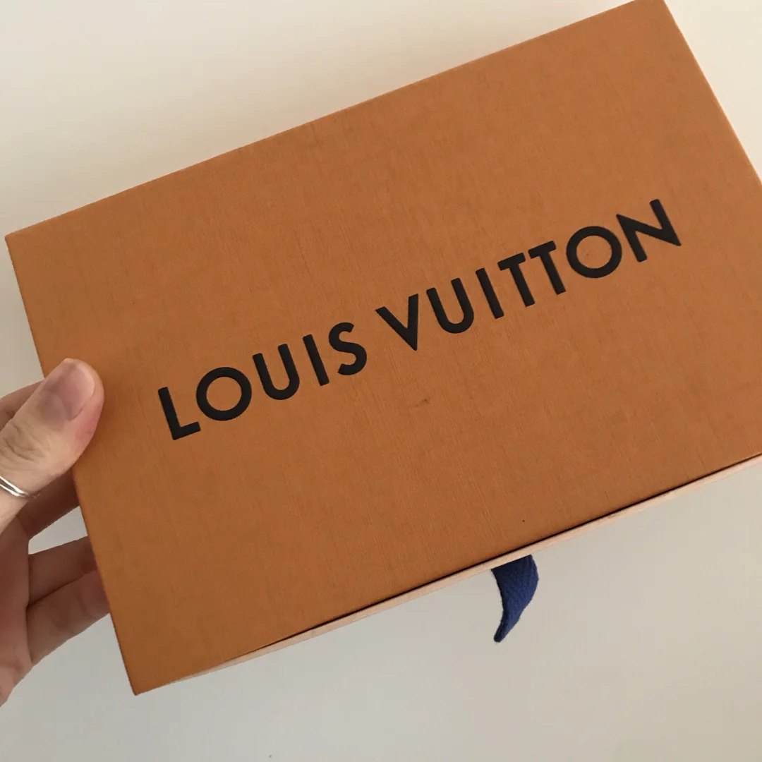 一款游戏黑黑的手机_黑黑主机游戏_黑小黑游戏