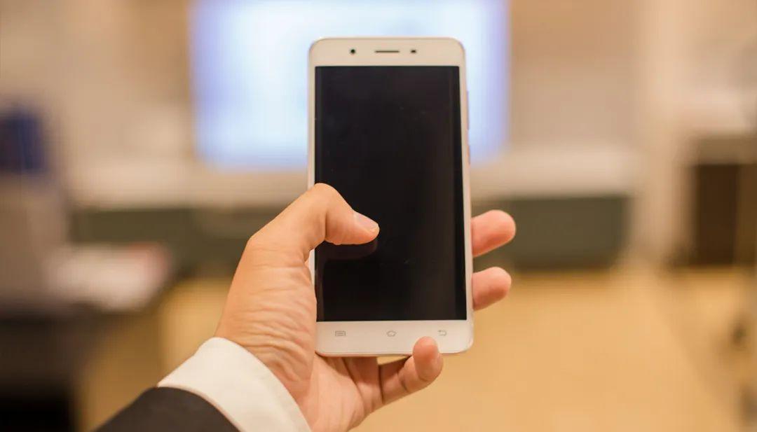 耗电慢的游戏软件_自带耗电加速手机游戏的软件_手机自带游戏加速耗电