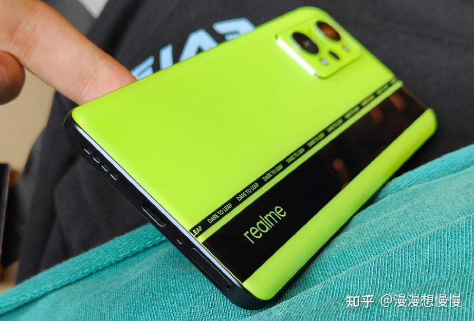 选合适款玩手机游戏的软件_适合玩手机游戏的手机_总玩游戏选哪款手机合适