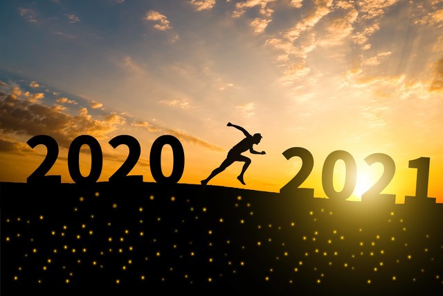 2022年新年_新年年审时间是两年_新年年欢会看图写话图片