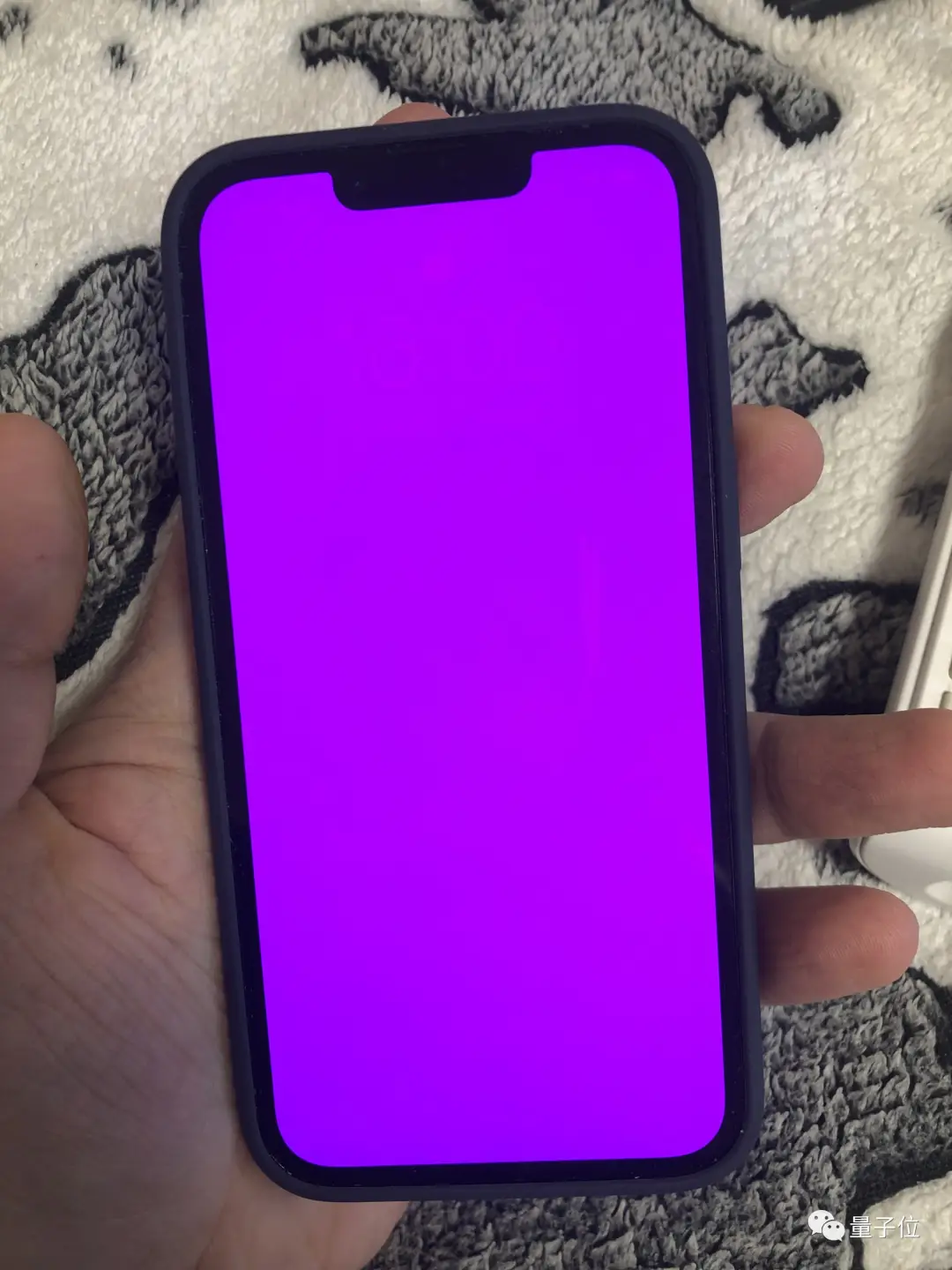 手机玩游戏掉帧怎么解决办法_手机玩游戏掉线怎么办_玩游戏的时候手机掉了