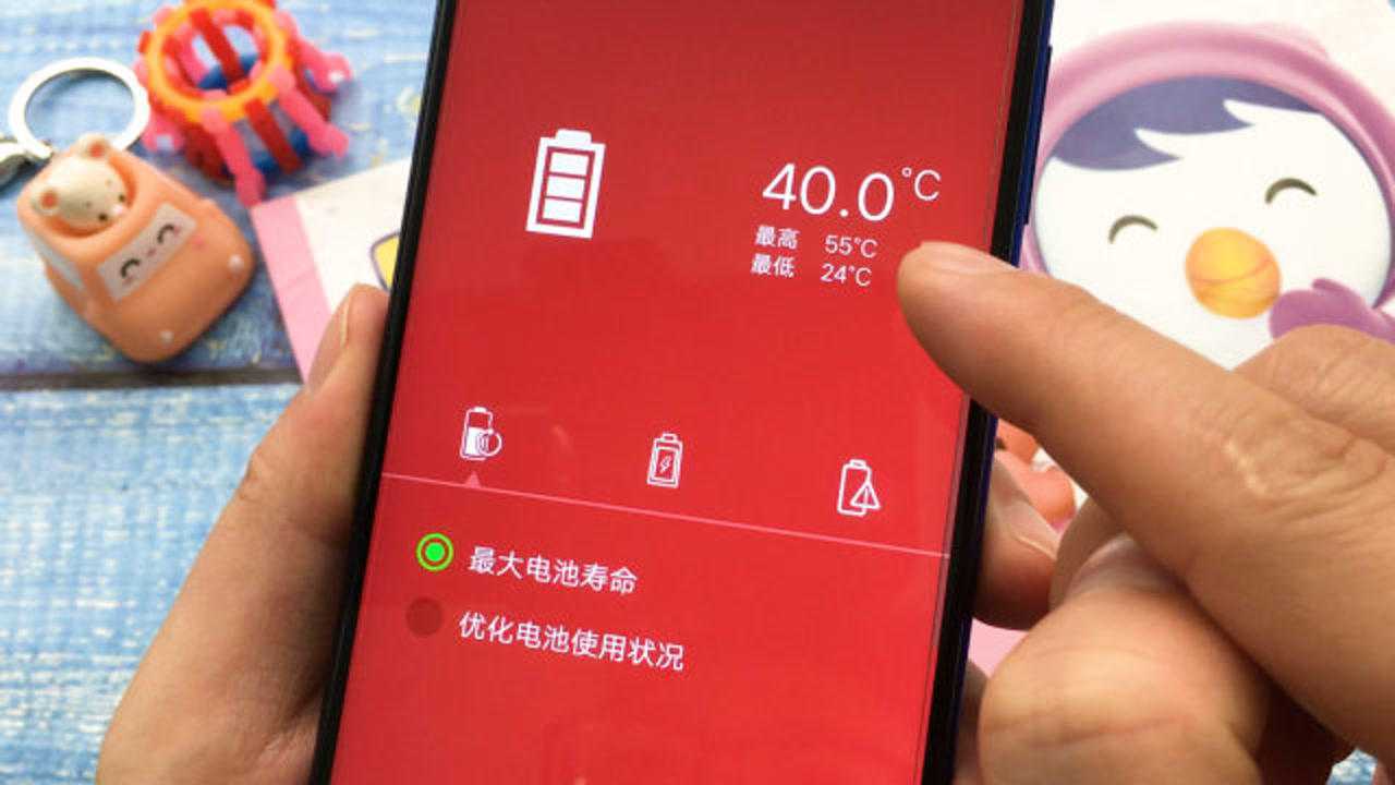 玩游戏感觉手机烫正常吗_玩会游戏手机烫的不行_手机烫玩游戏会卡吗