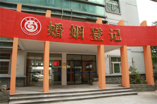 2025年是不是闰月年_2012年7月12日_哪些年是闰月年